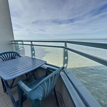 Appartement Avec Balcon, Proche Des Plages Et Commerces - Fr-1-361-89 غرانفيل المظهر الخارجي الصورة